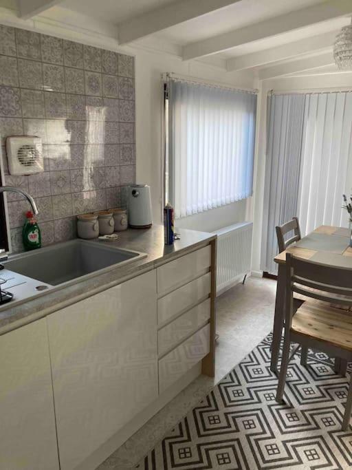 Cwtch Cymru Lodge 7F Caer Beris Holiday Lodge Park 比尔斯韦尔斯 外观 照片